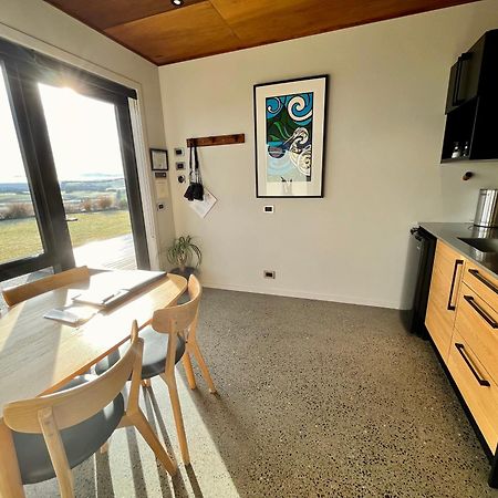 فيلا Fiordland Eco-Retreat -- Panoramic Views -- Hot Tub تي أناو المظهر الخارجي الصورة
