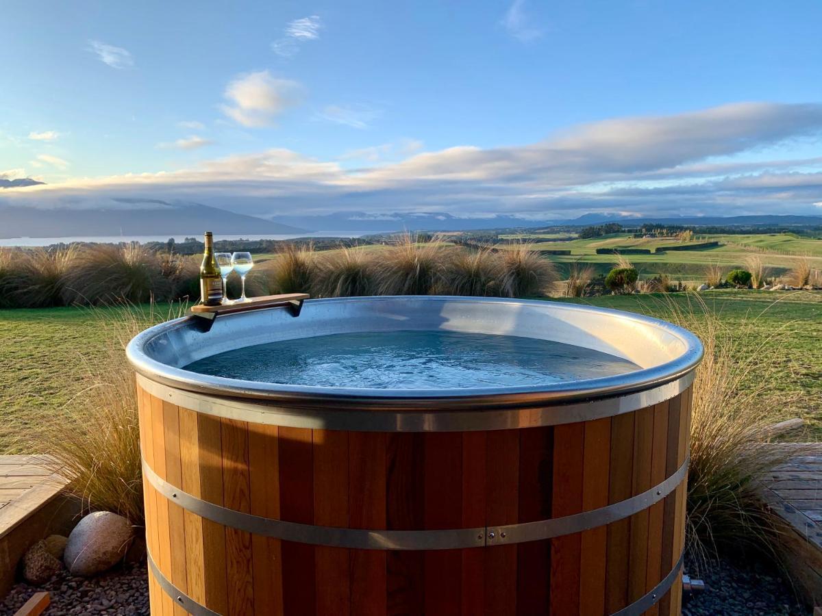 فيلا Fiordland Eco-Retreat -- Panoramic Views -- Hot Tub تي أناو المظهر الخارجي الصورة