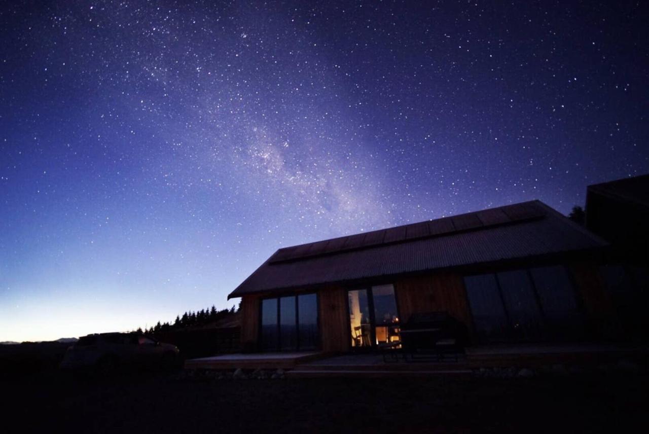فيلا Fiordland Eco-Retreat -- Panoramic Views -- Hot Tub تي أناو المظهر الخارجي الصورة